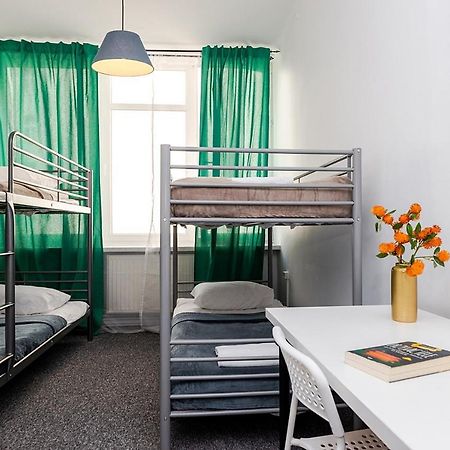 Unit Warsaw Room In Hostel Solec50 By Metro Station Centrum Kopernika Elektrownia Powisle Stadion Narodowy 외부 사진