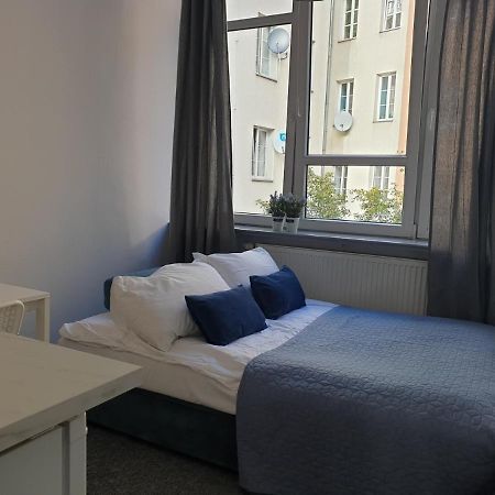 Unit Warsaw Room In Hostel Solec50 By Metro Station Centrum Kopernika Elektrownia Powisle Stadion Narodowy 외부 사진