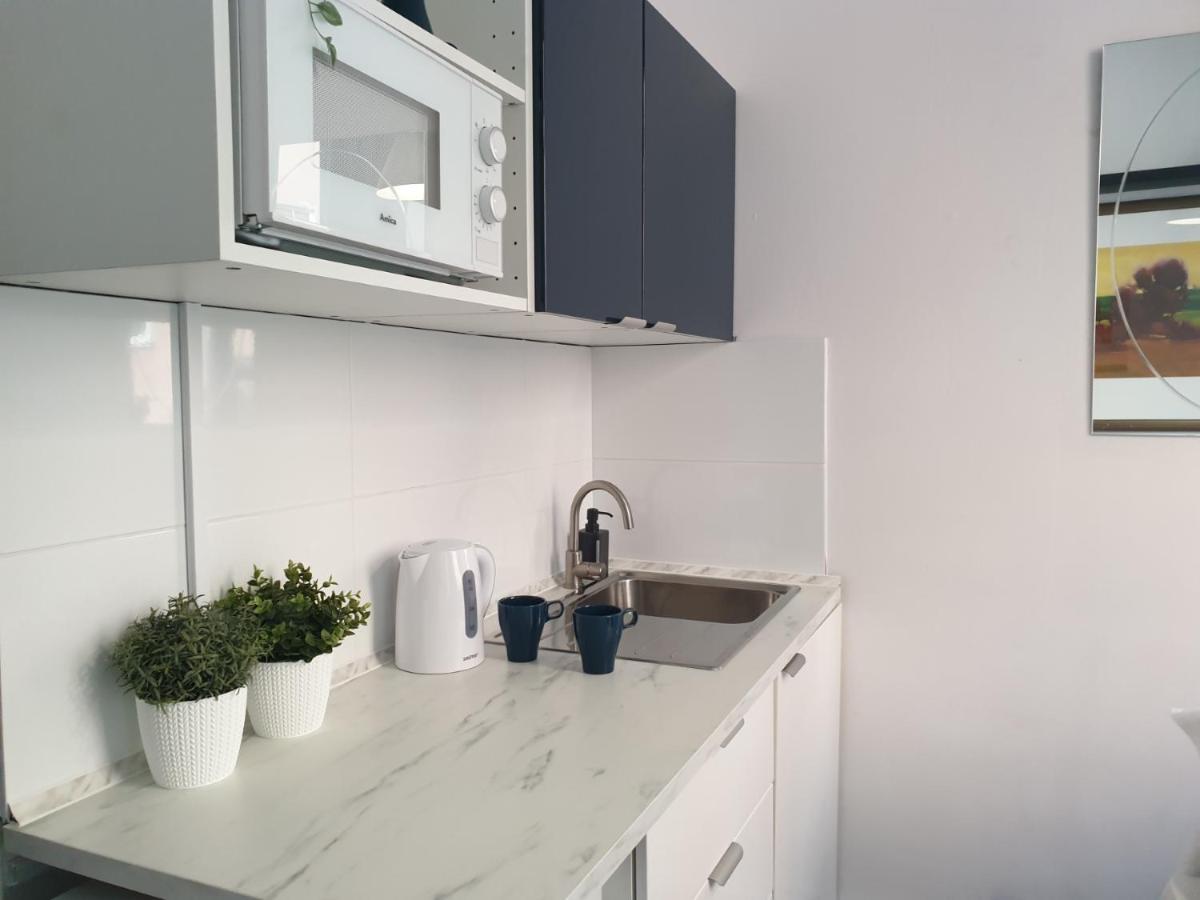 Unit Warsaw Room In Hostel Solec50 By Metro Station Centrum Kopernika Elektrownia Powisle Stadion Narodowy 외부 사진